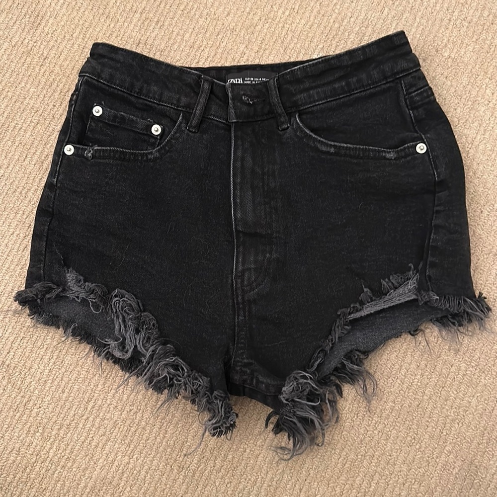 Zara High Wasted Size 4 Black Jean Shorts